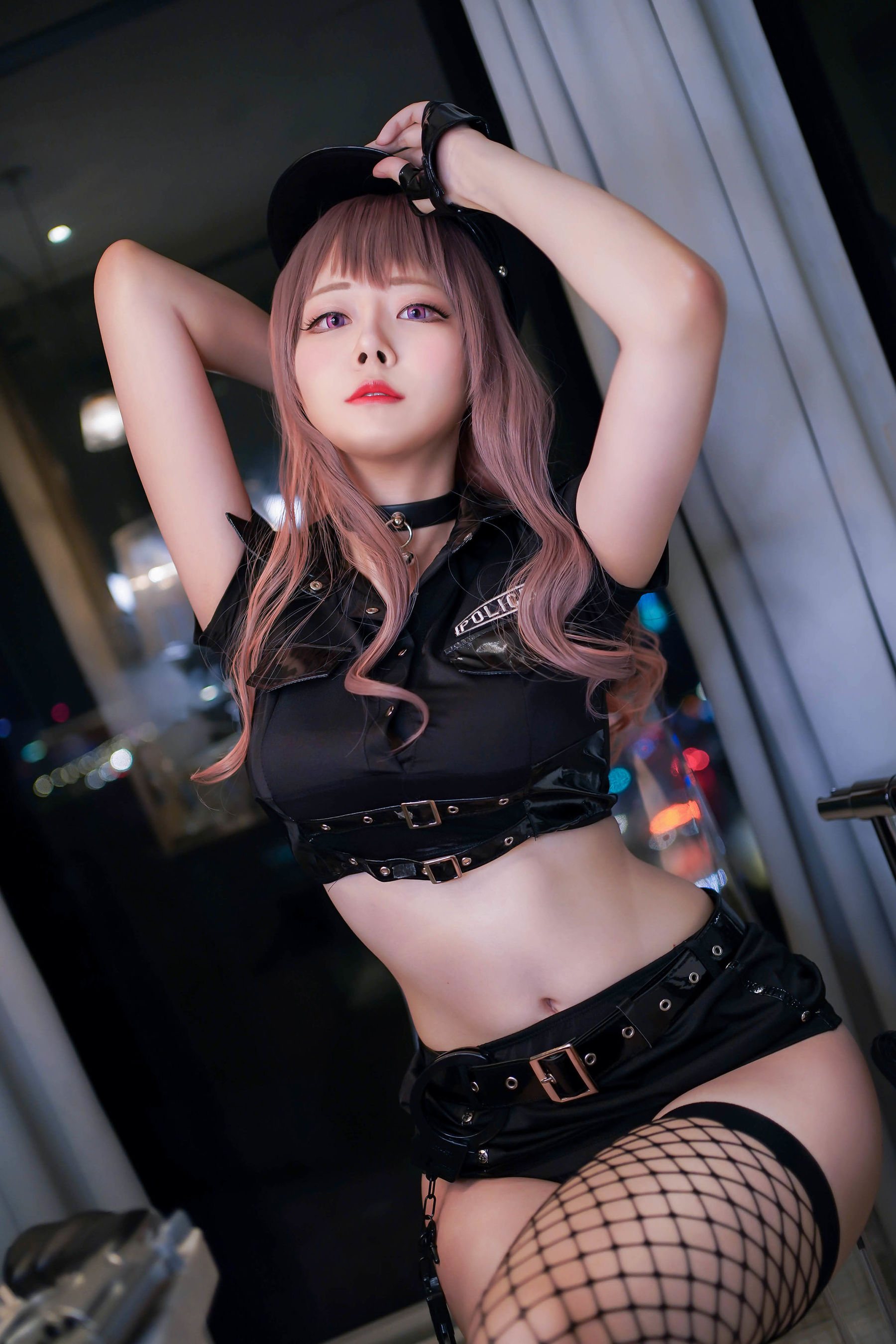 [Cosplay] COS妹子Arty亞緹 - 女警网袜