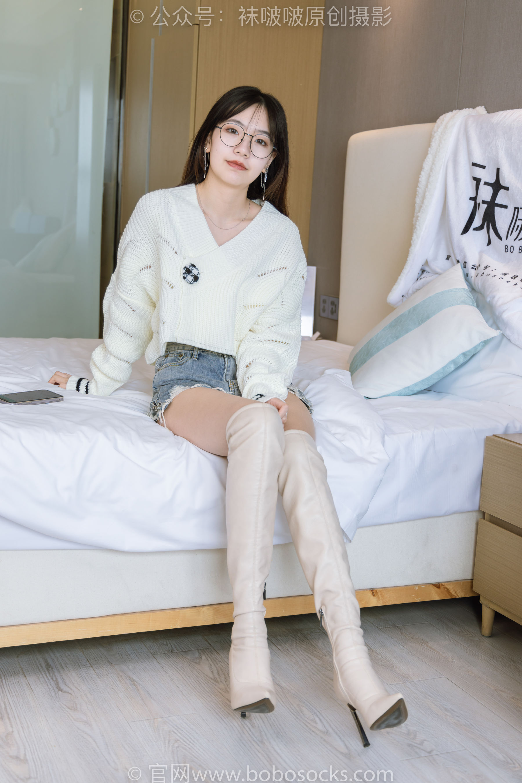 BoBoSocks袜啵啵 No.222 小甜豆-长靴、白棉袜、裸足
