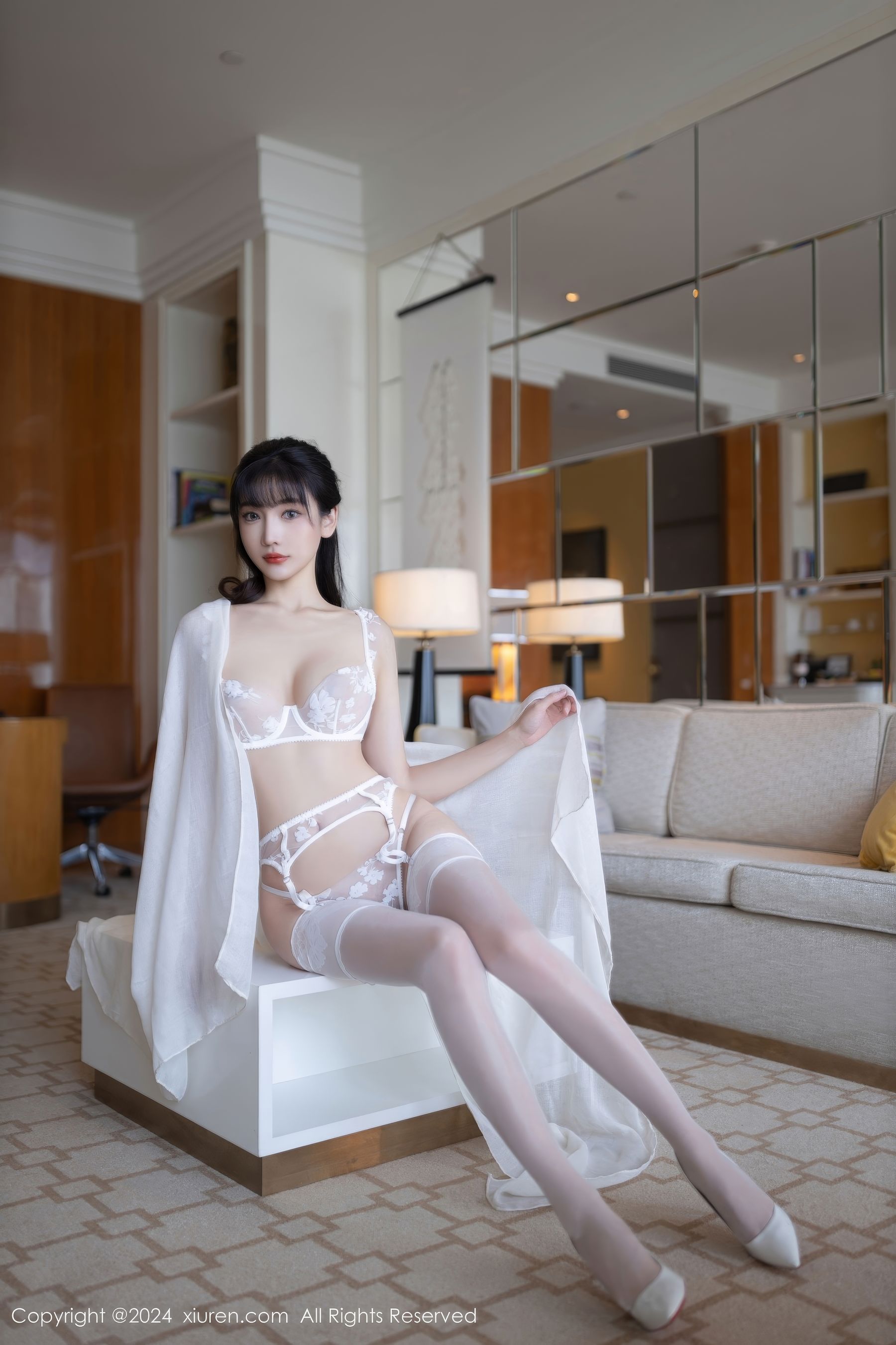 [秀人XiuRen] 2024.10.24 No.9340 陆萱萱