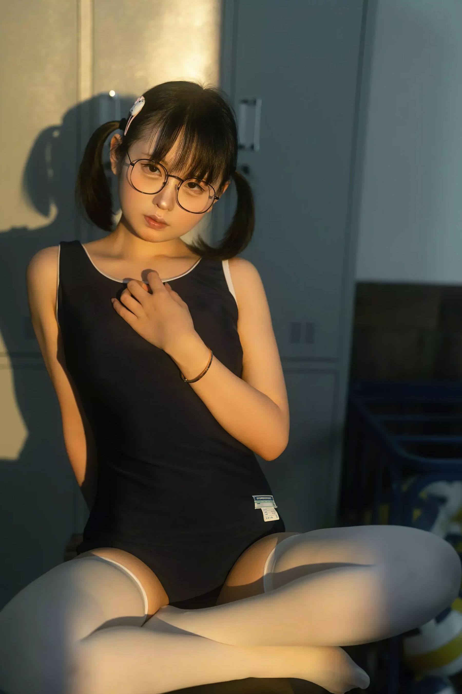 幼水铃衣 - 午间更衣室