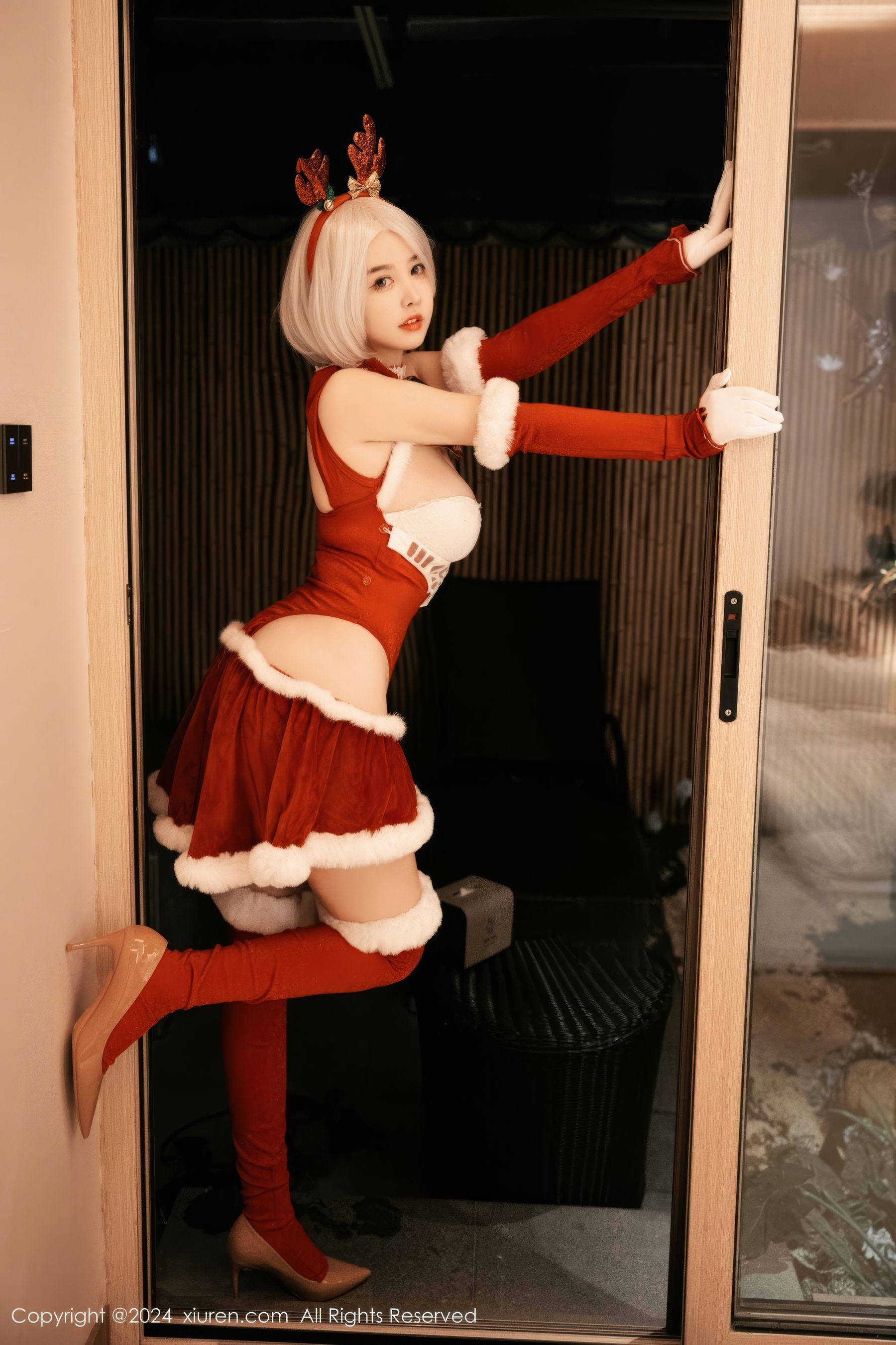 [秀人XiuRen] 2024.12.26 No.9660 樱桃小犊子