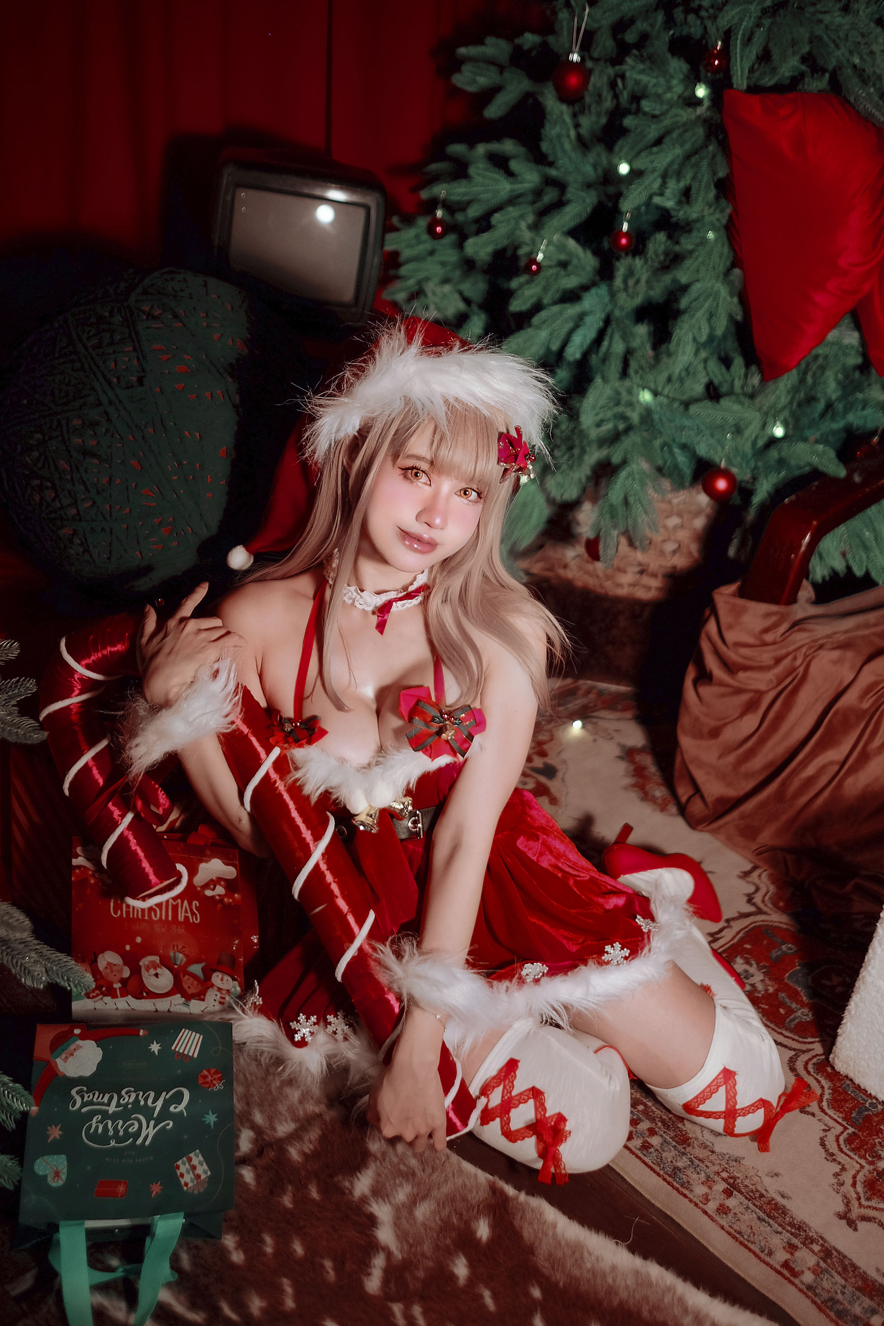 PingPing - Emma Xmas NIKKE