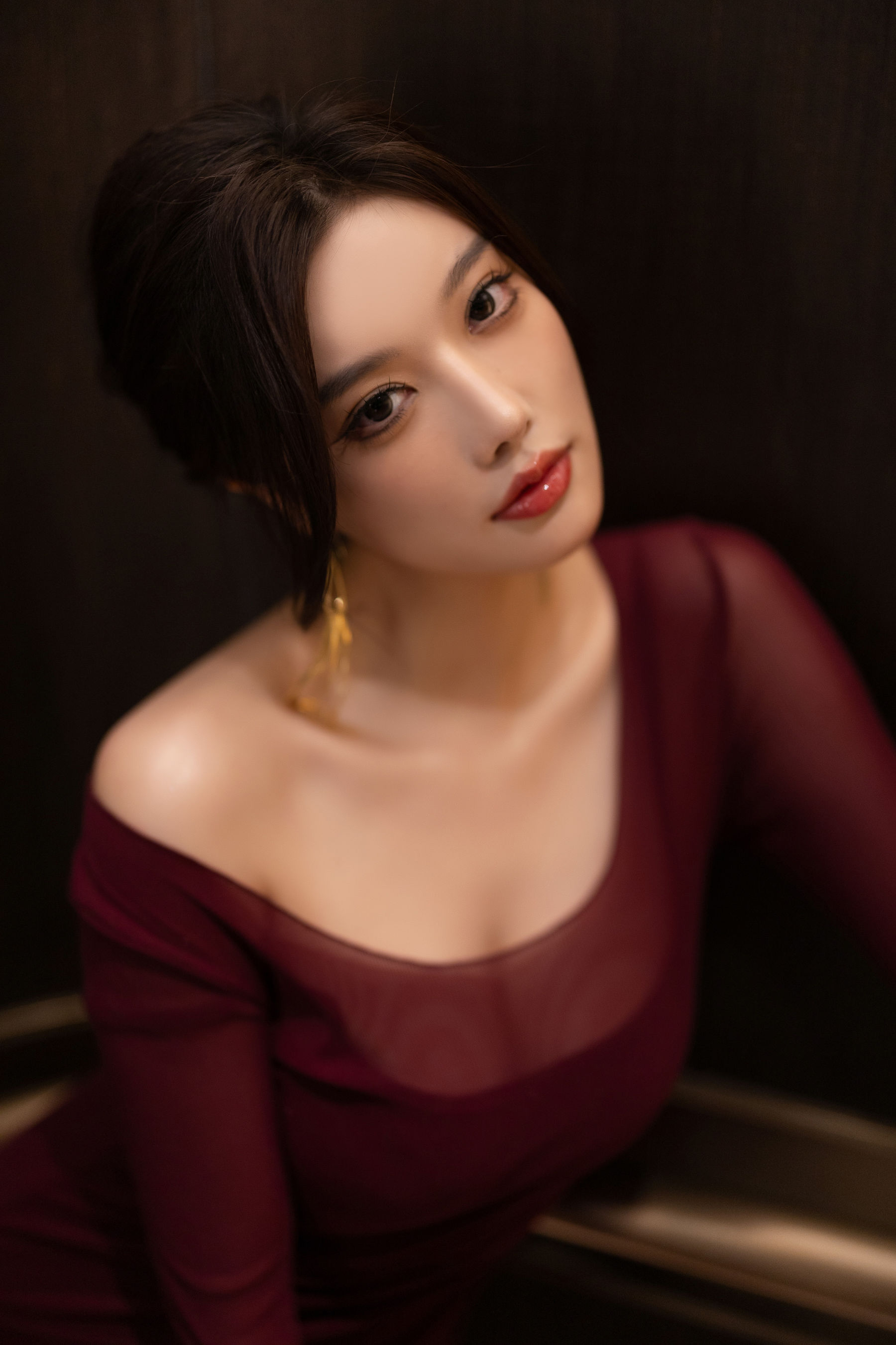 杨晨晨 - 紫色连衣短裙