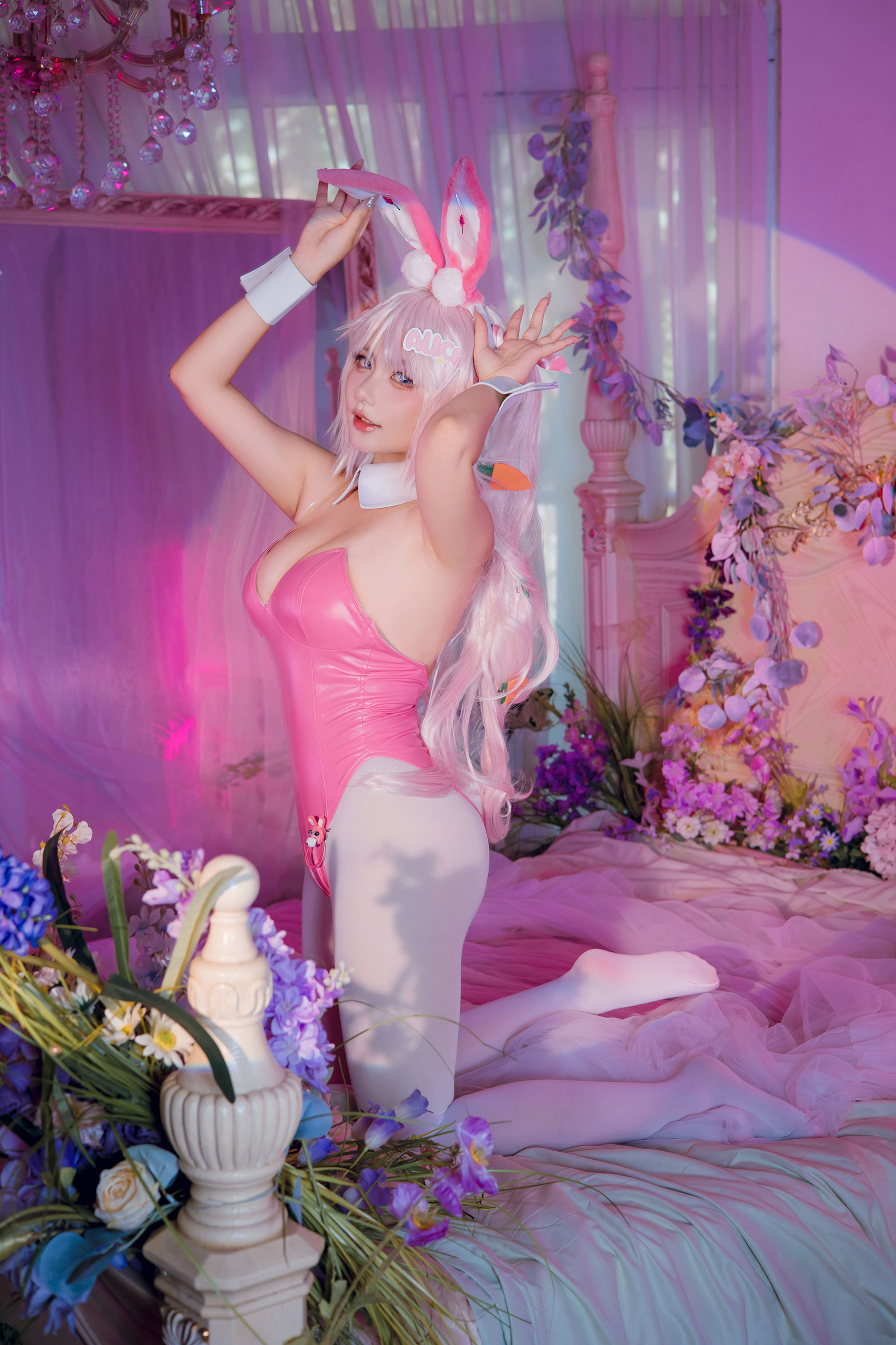 是一只熊仔吗 - Nikke爱丽丝兔女郎