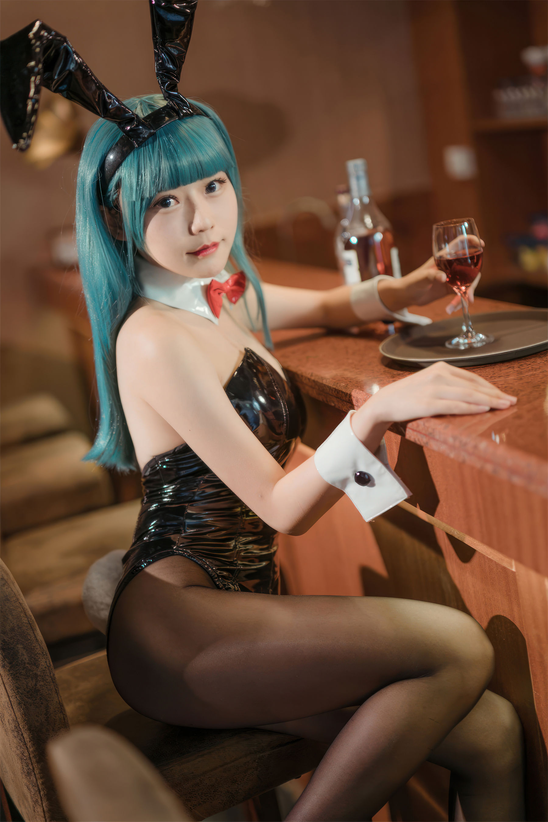 香草喵露露 写真 - 七龙珠 布玛 兔女郎