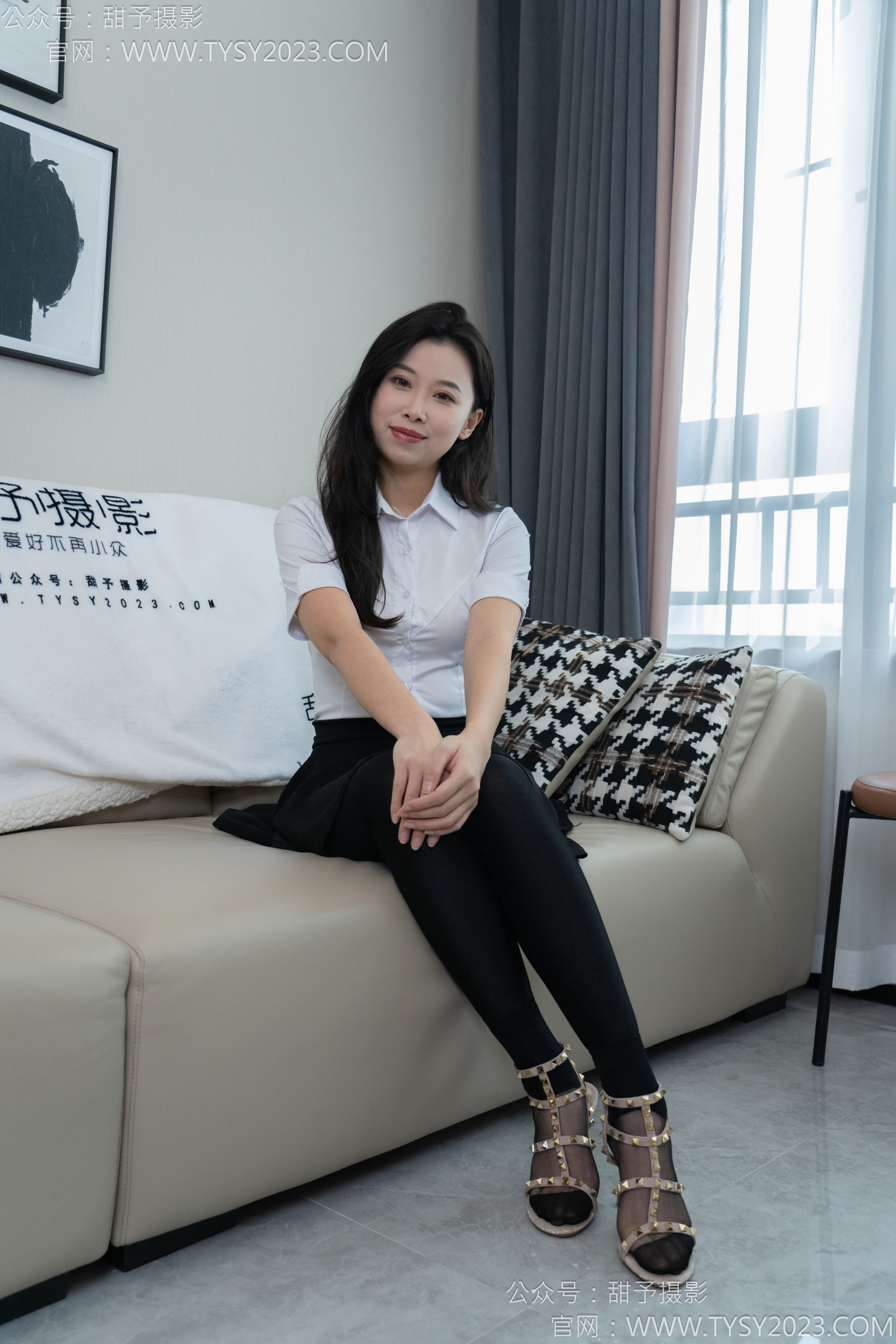 甜予摄影 No.158 梦梦 - 高跟鞋、短肉丝、短黑丝、裸足