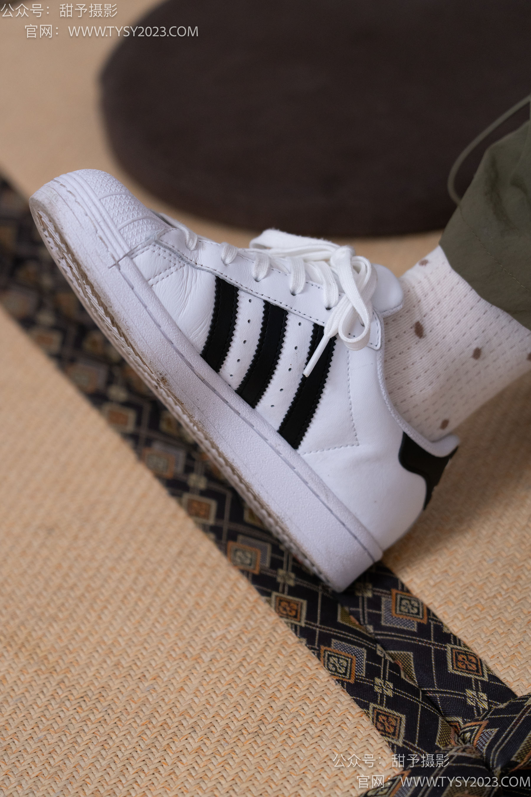 甜予摄影 No.161 双双 - 板鞋、白棉袜、裸足