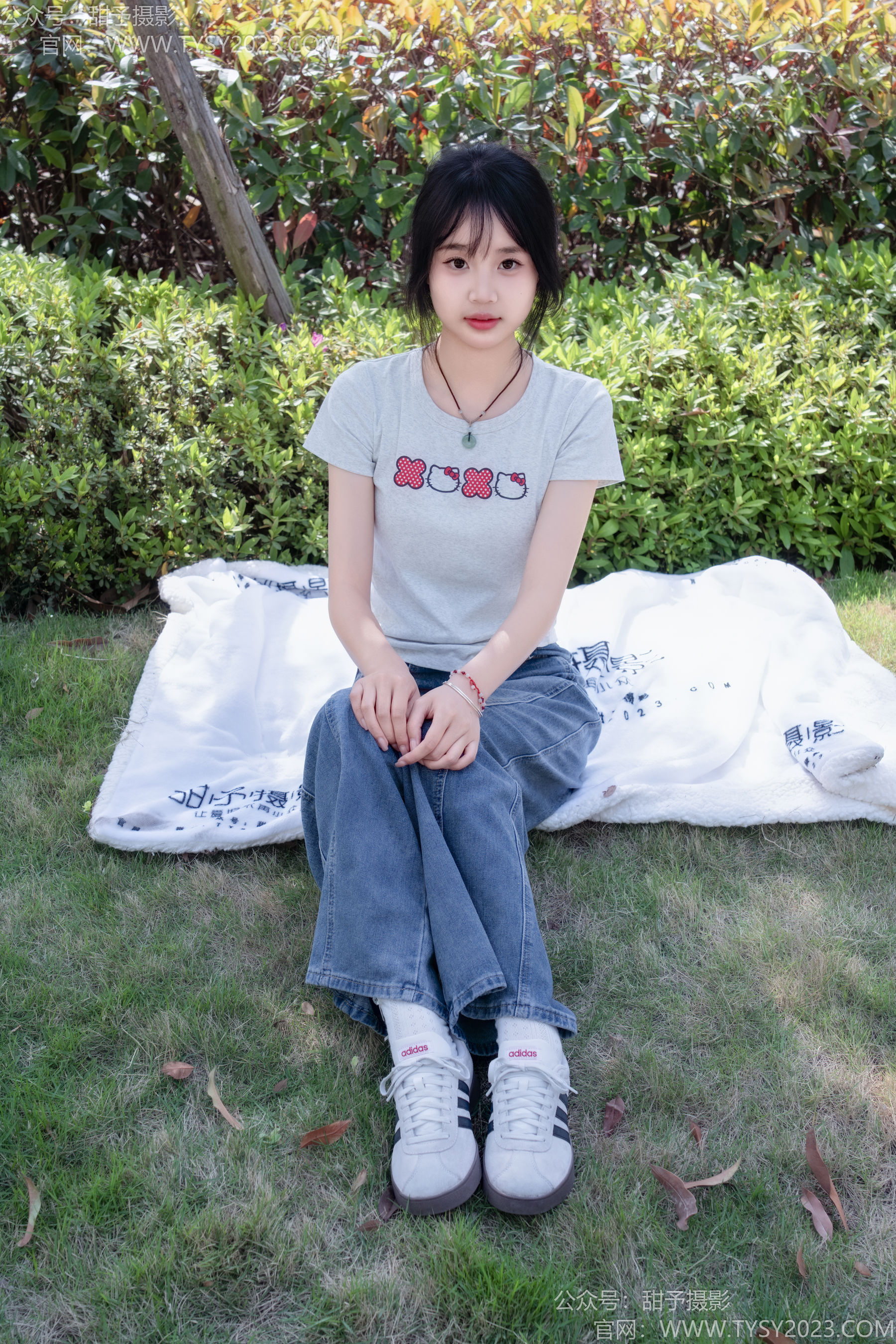 甜予摄影 No.194 小橙子 - 板鞋、白棉袜、裸足