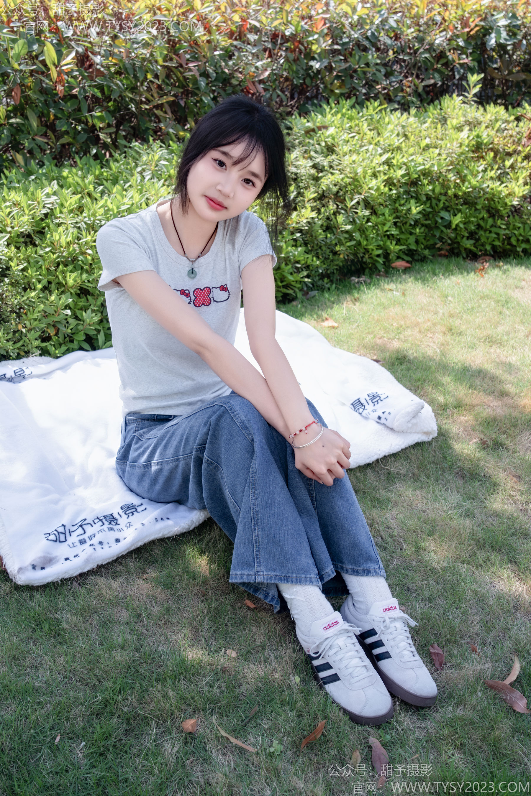 甜予摄影 No.194 小橙子 - 板鞋、白棉袜、裸足