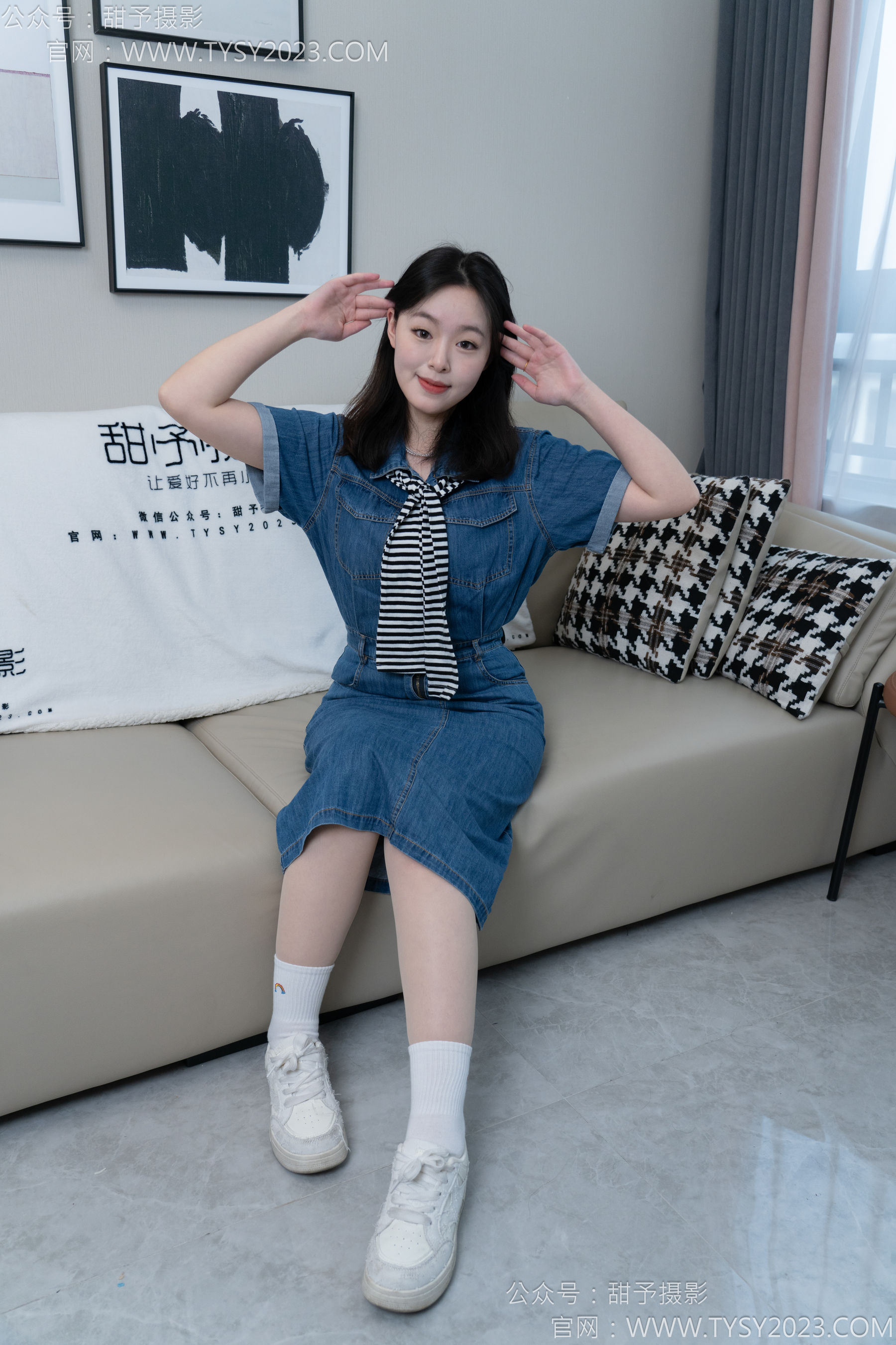 甜予摄影 No.151 小葵 - 板鞋、白棉袜、薄肉丝
