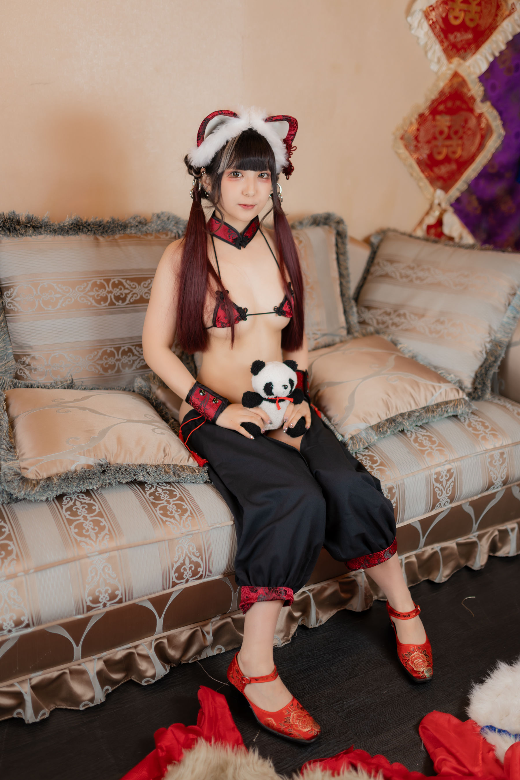 Ai Takanashi 高梨あい - Nothing Colored 02