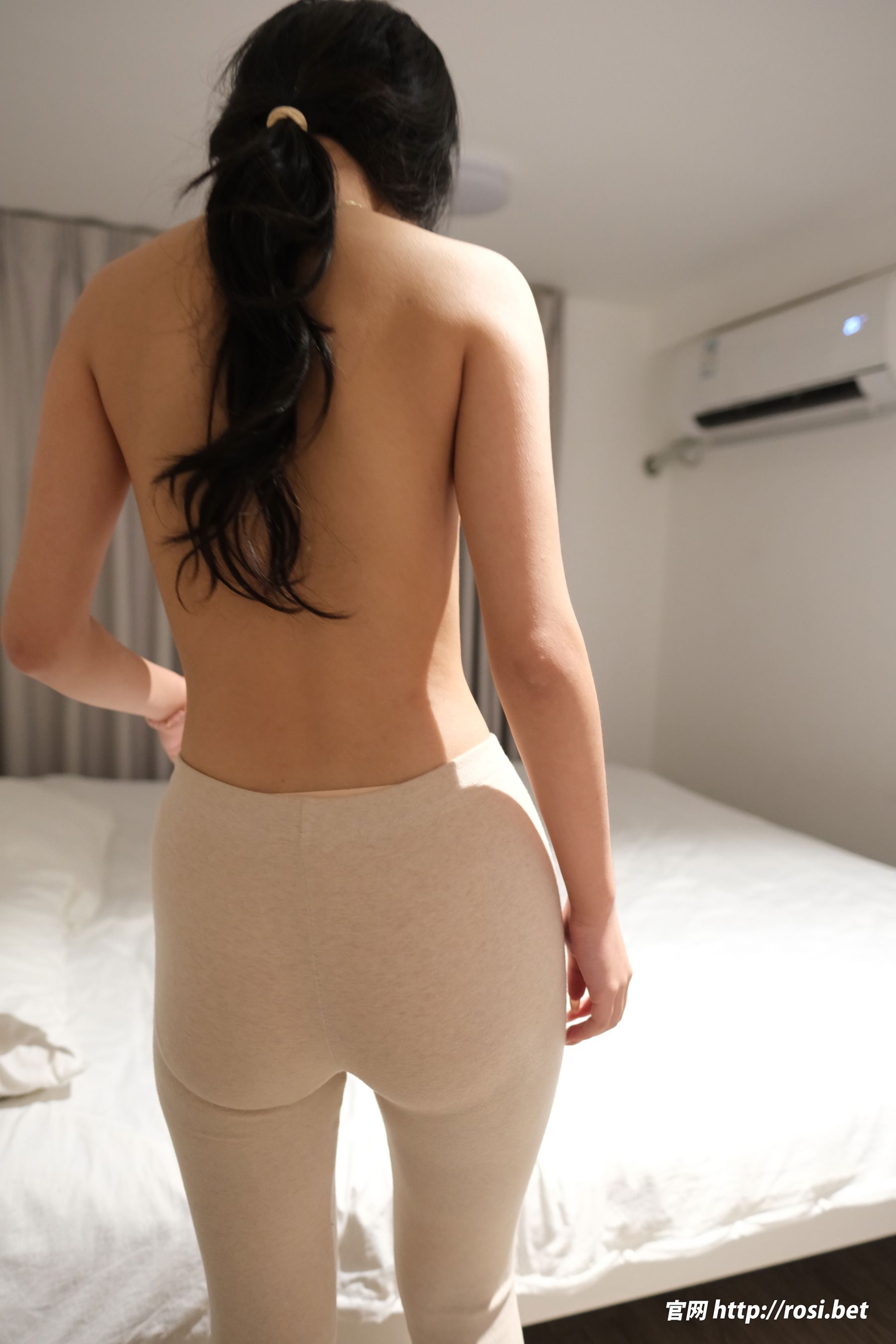 [ROSI写真] 2025.08.10 NO.4997