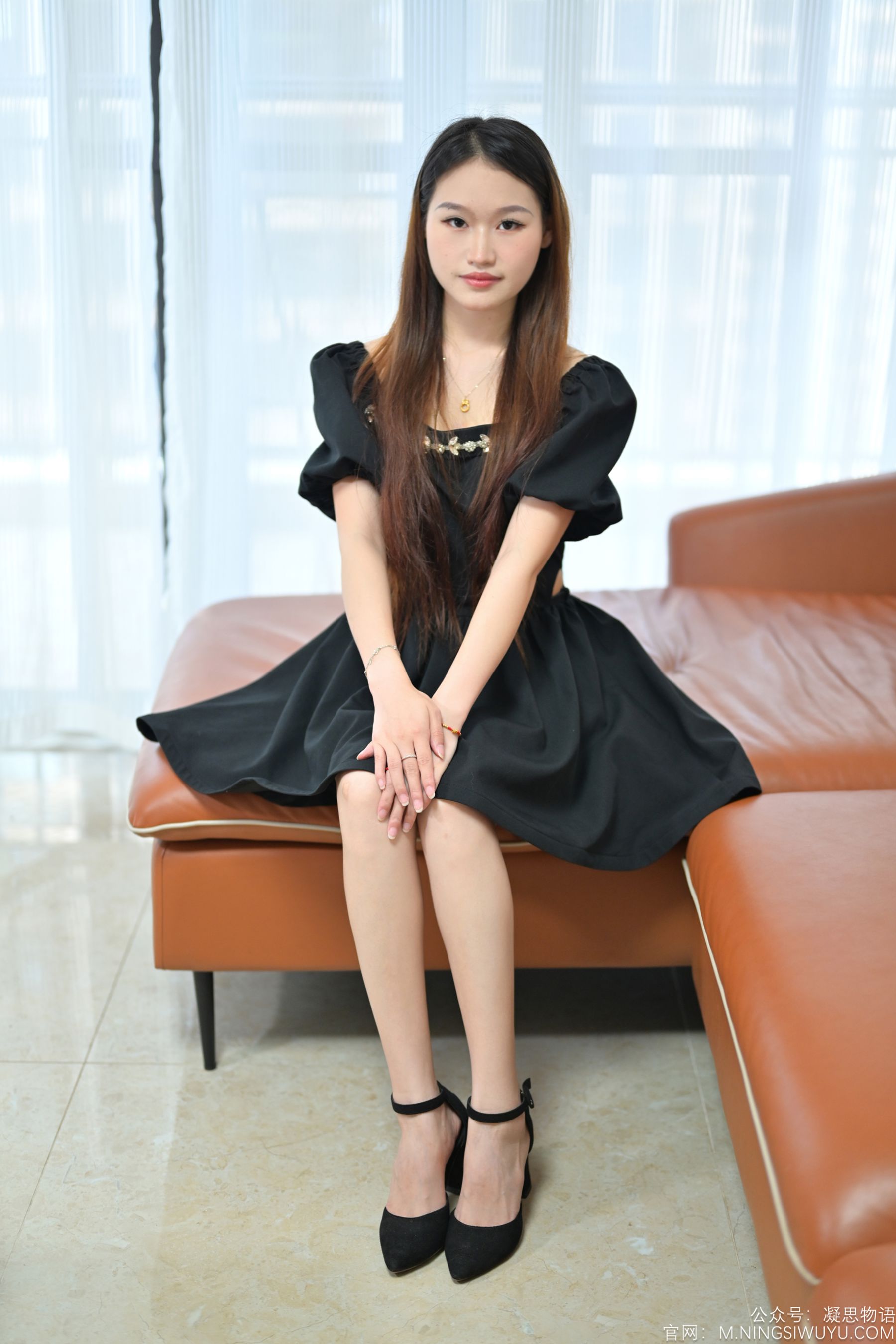 凝思摄影 No.001 怡怡-连衣裙、黑丝、高跟鞋