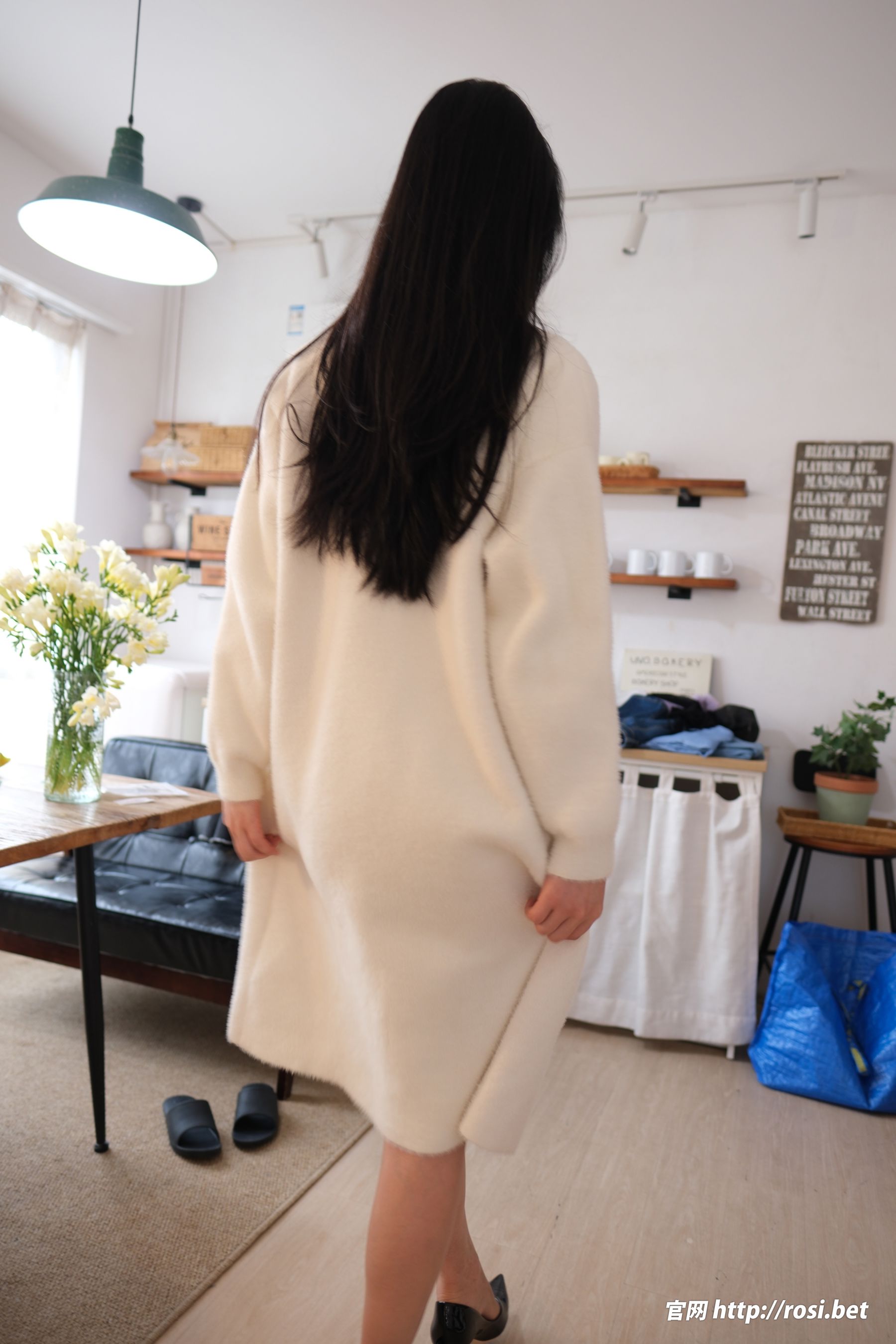 [ROSI写真] 2025.10.06 NO.5054