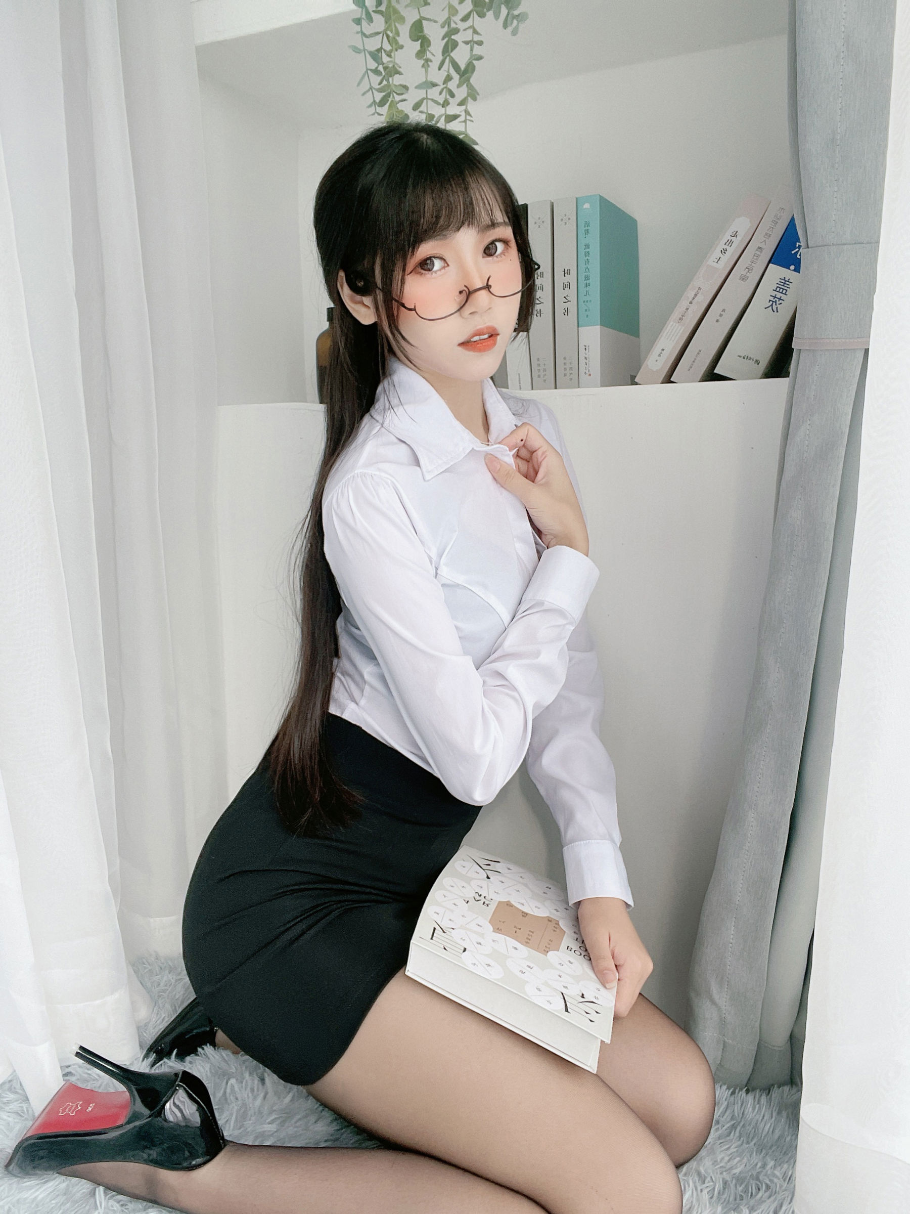 微博人气Coser 不呆猫 - 黑丝包臀OL