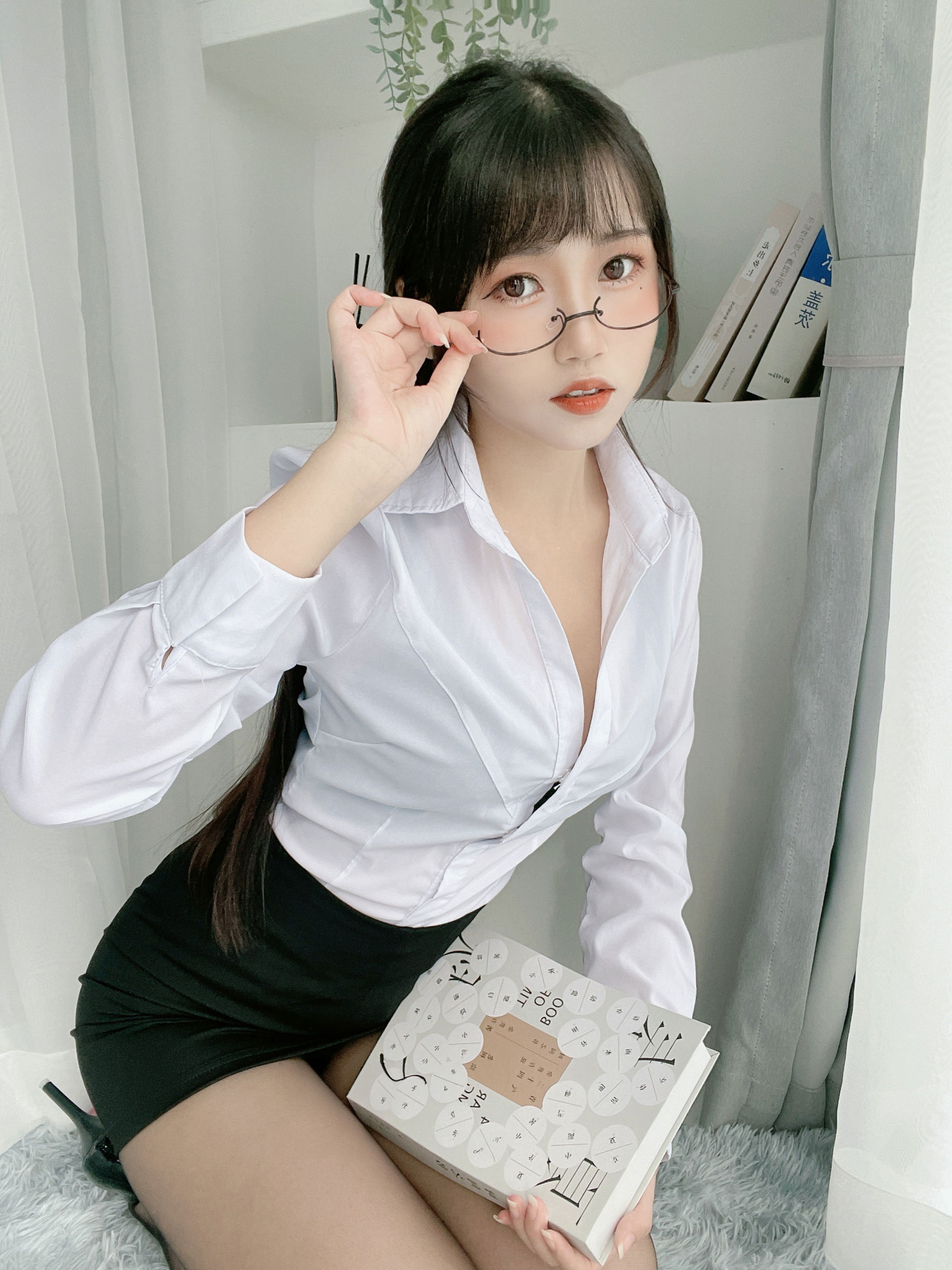 微博人气Coser 不呆猫 - 黑丝包臀OL