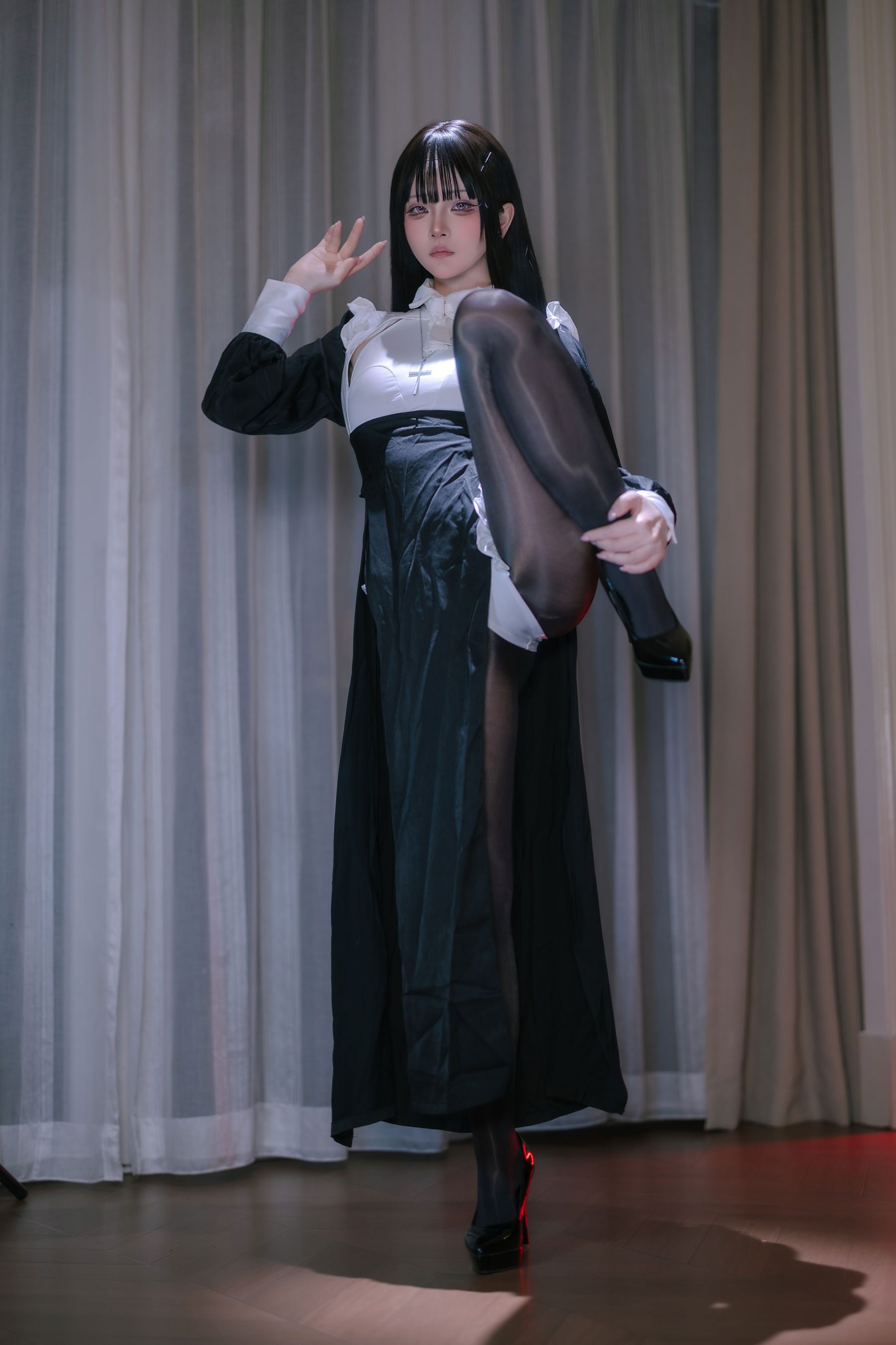 屿鱼 - 黑丝修女