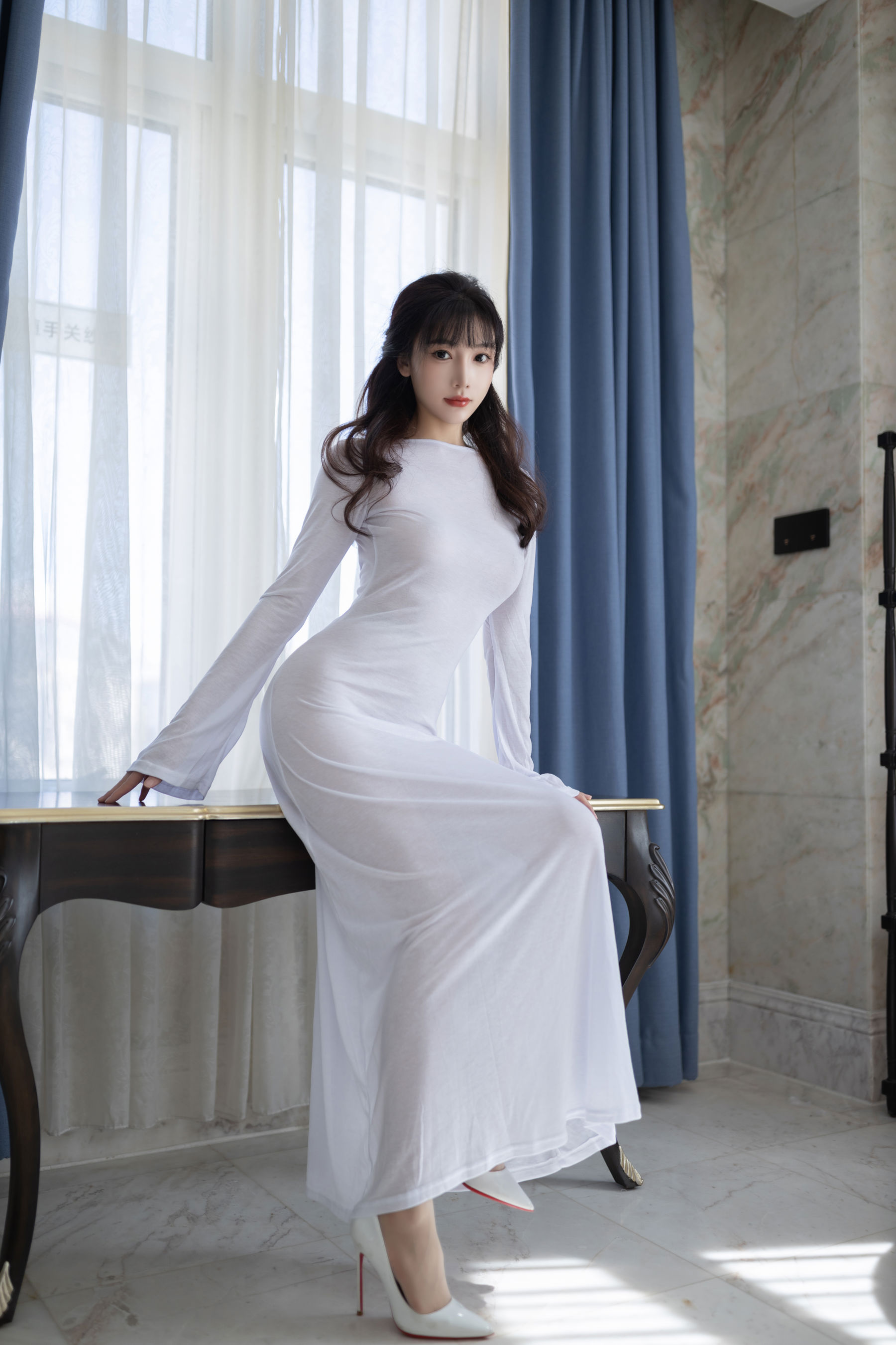 陆萱萱 - 白色礼服