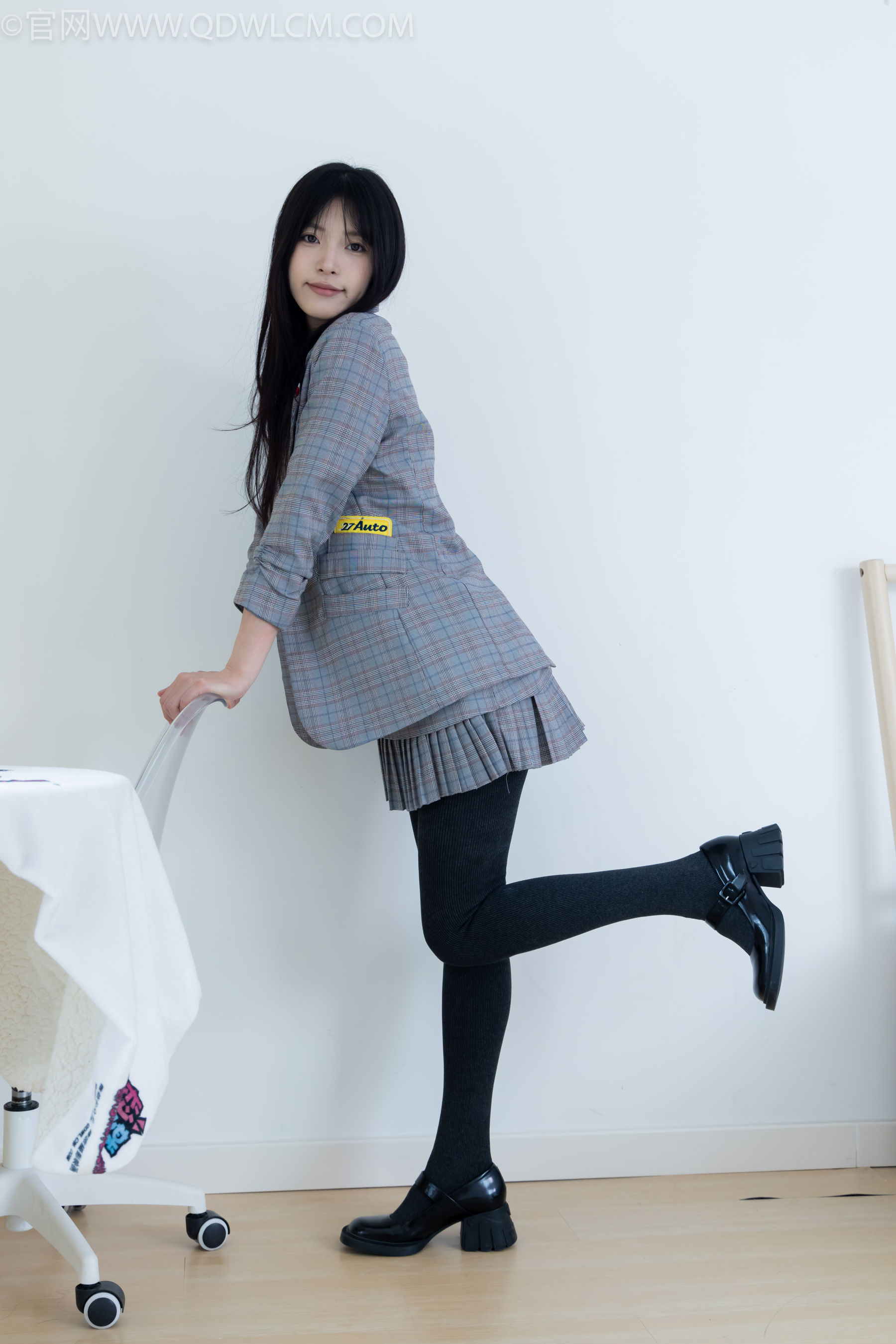 物恋传媒 No.2479 茯苓 - 皮鞋、厚灰连裤棉袜