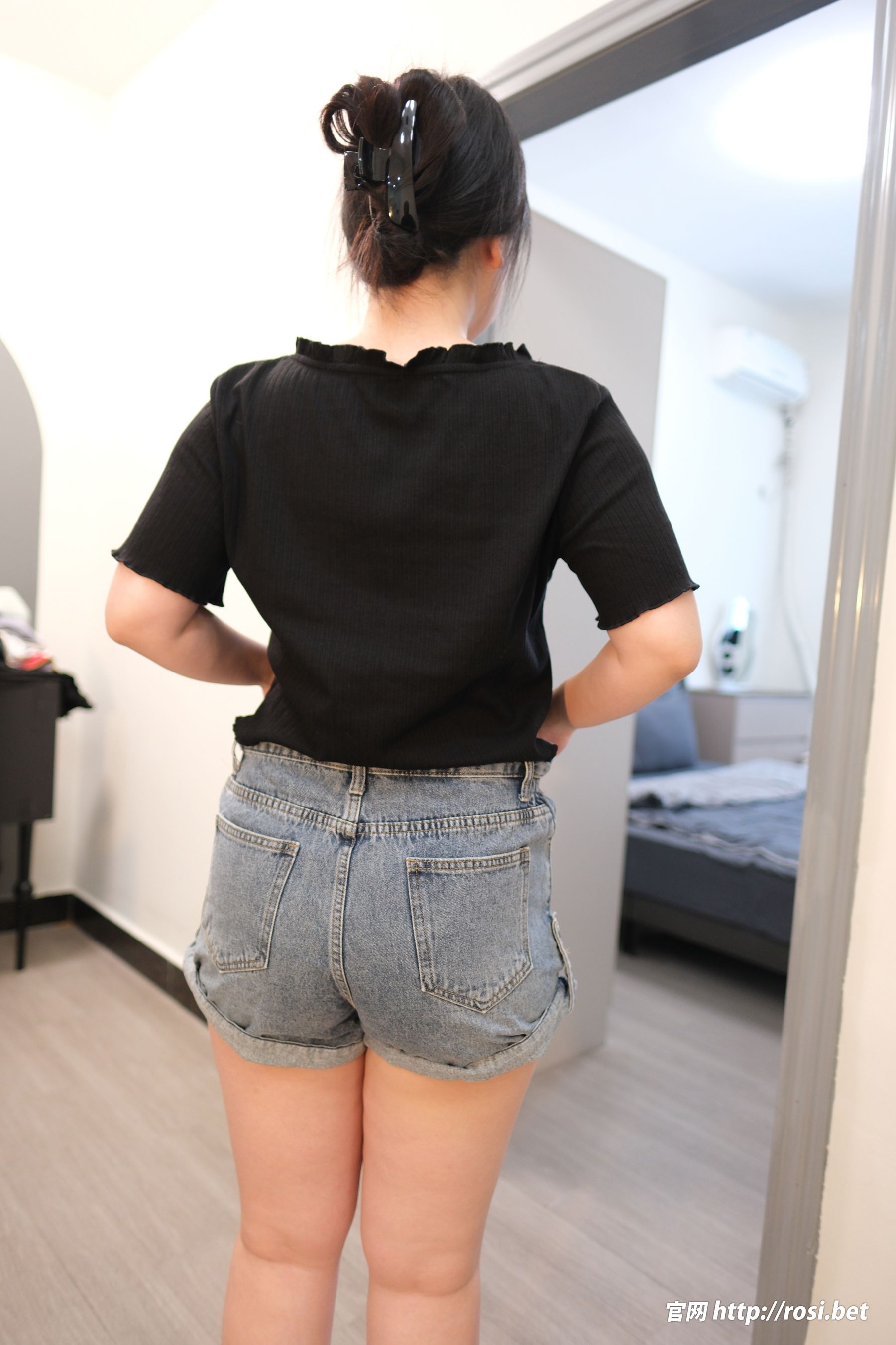 [ROSI写真] 2025.10.29 NO.5077