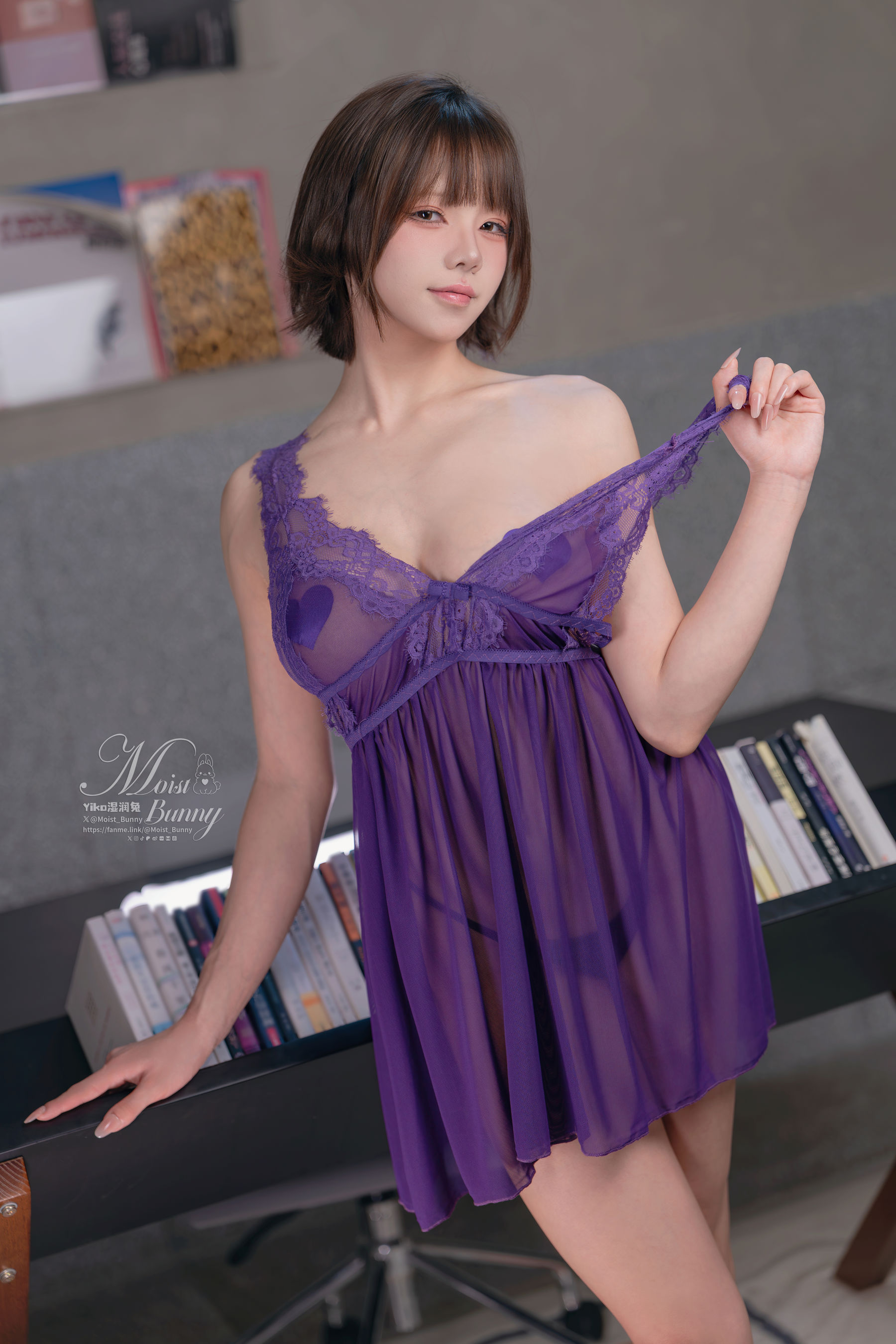 咬一口兔娘 - 加班秘书