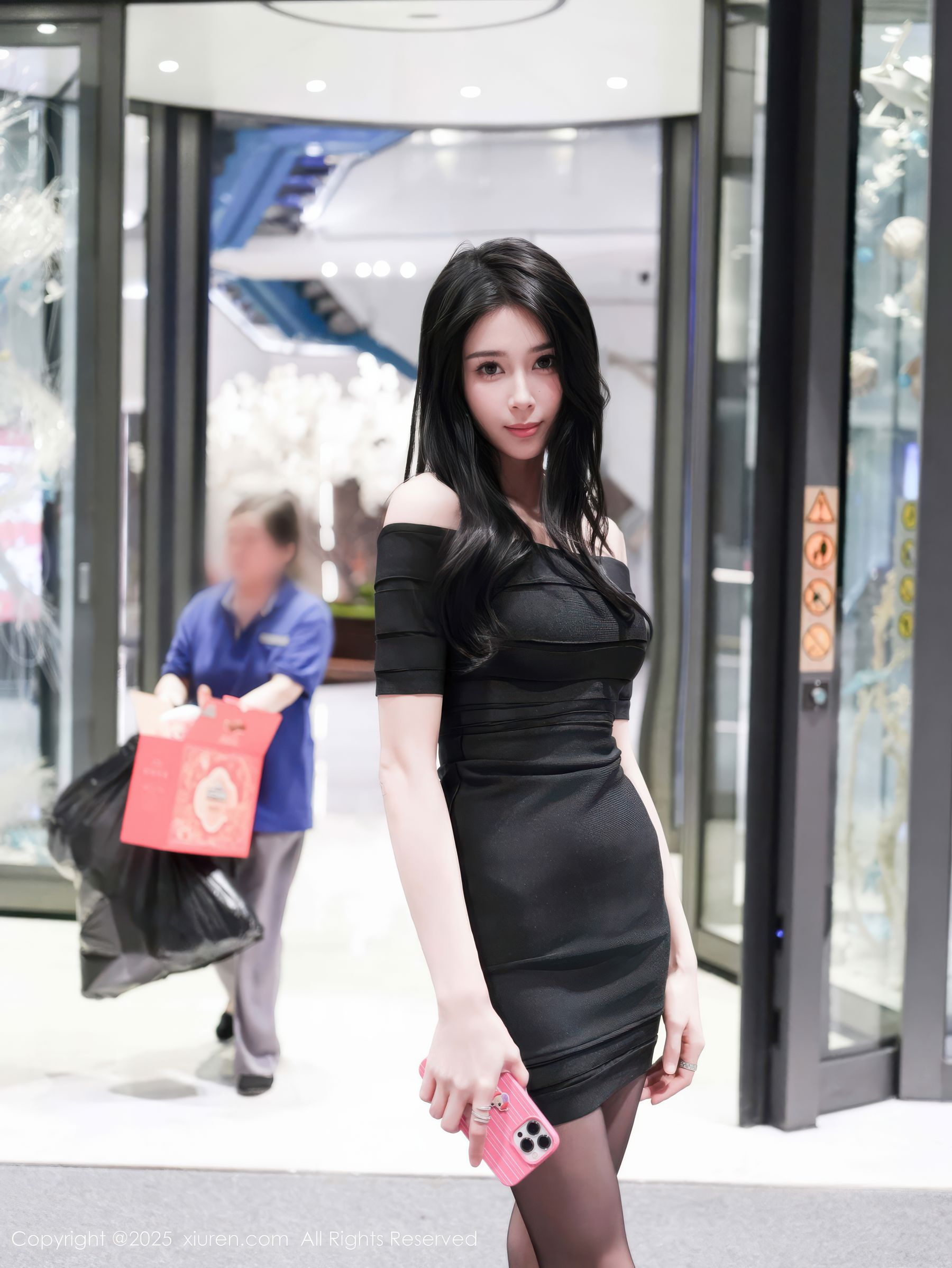 [秀人XiuRen] 2025.11.04 No.10942 椰汁糯米姬