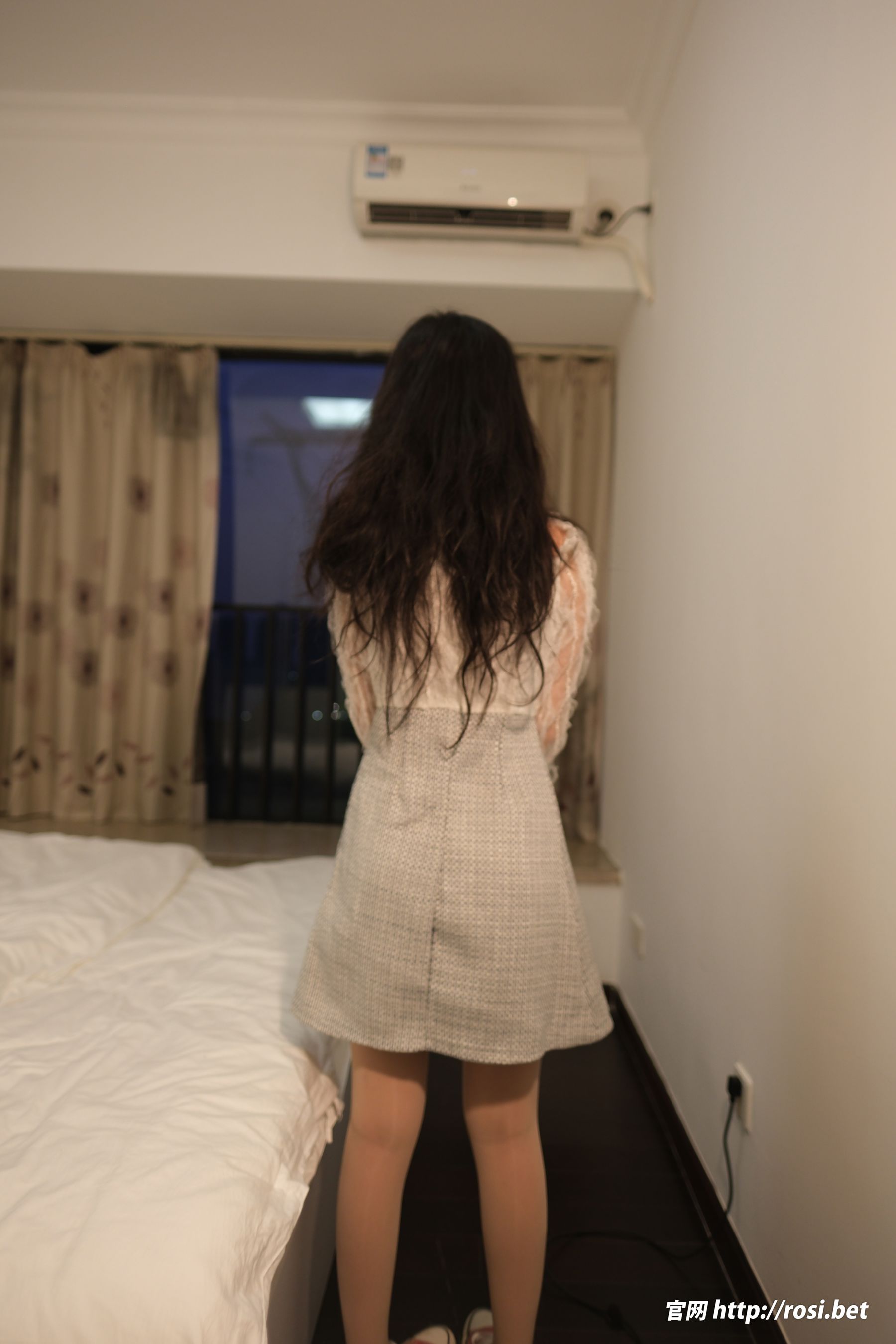 [ROSI写真] 2025.12.23 NO.5132