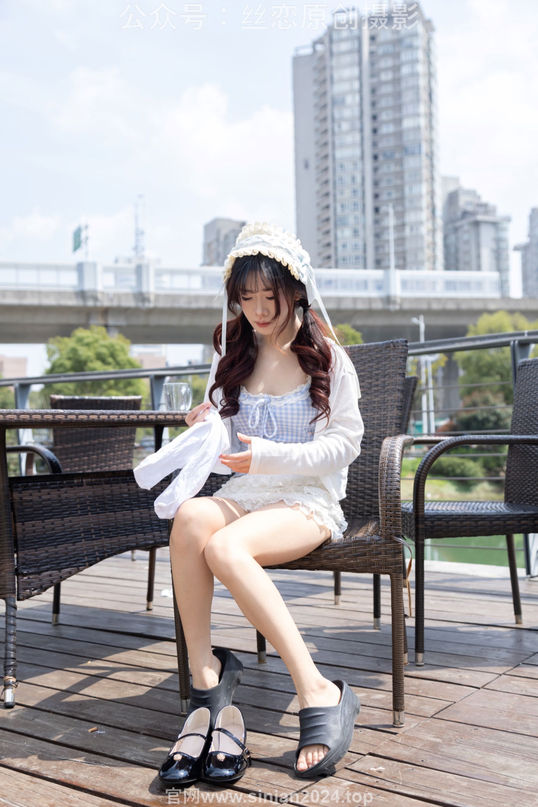 丝恋摄影 No.007 小梦 - 白色JK 超短裙 白色丝袜 黑色皮鞋