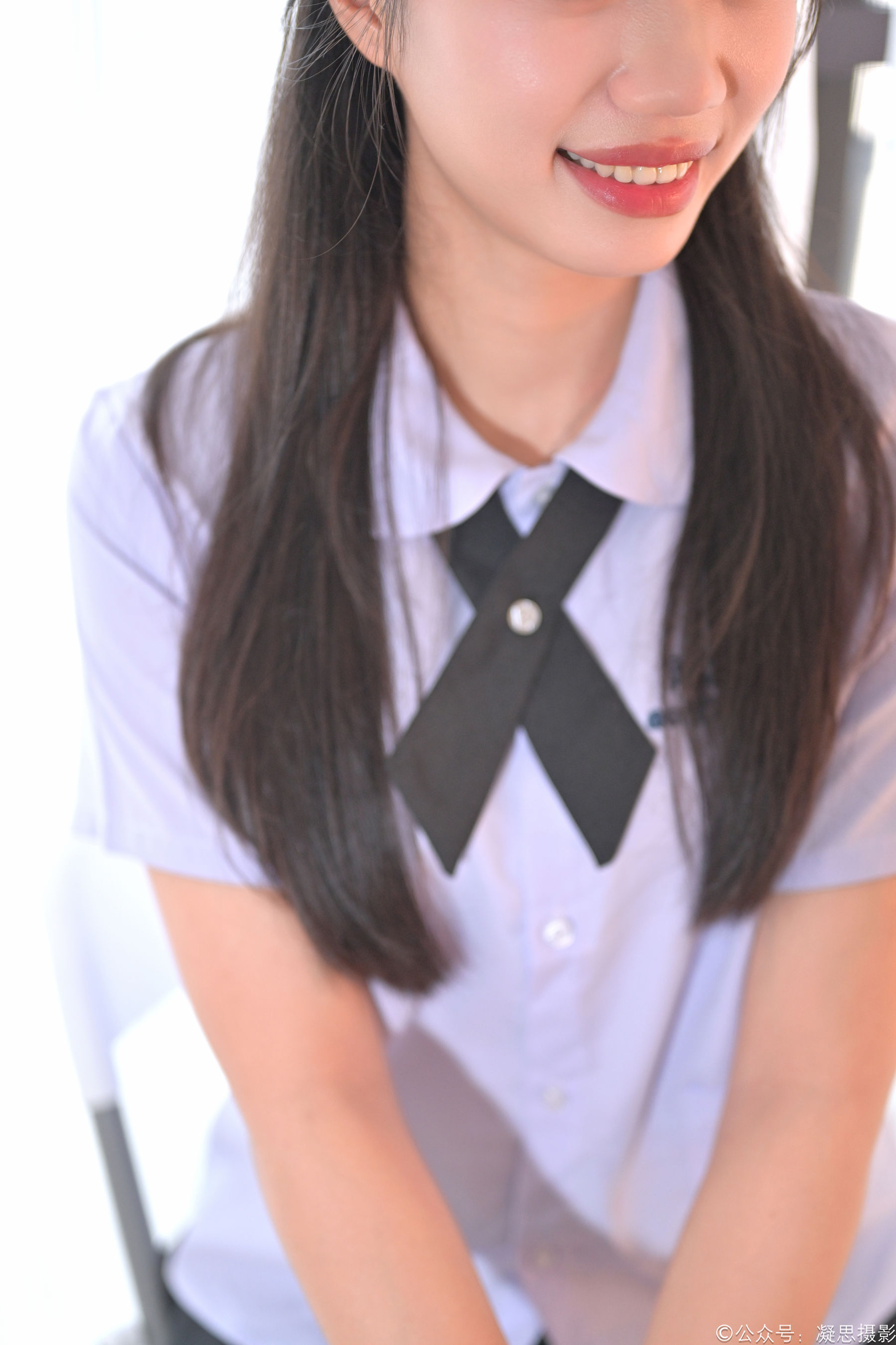 凝思摄影 No.012 德美 - 泰国制服、短白袜、运动鞋