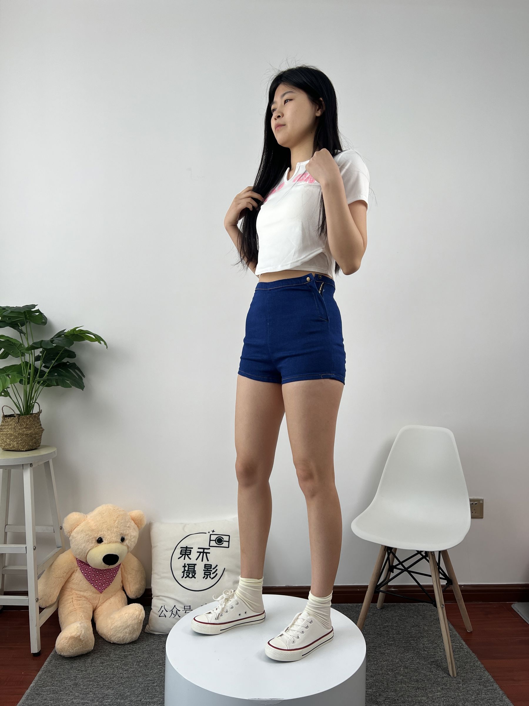 三禾摄影 No.027 牛仔短裤 棉袜 帆布鞋