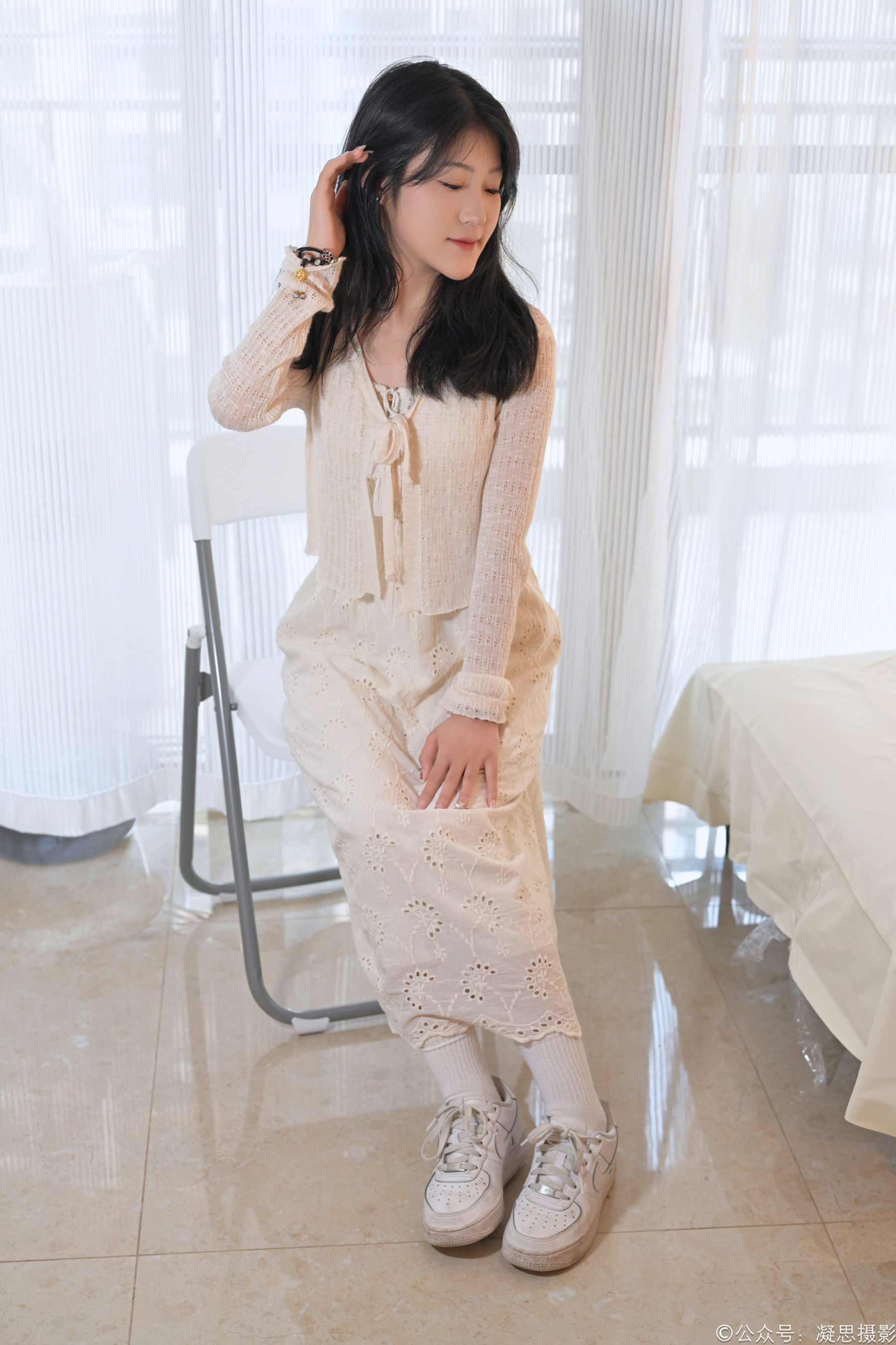 凝思摄影 No.005 琦琦 - 连衣裙、短白袜、平底鞋