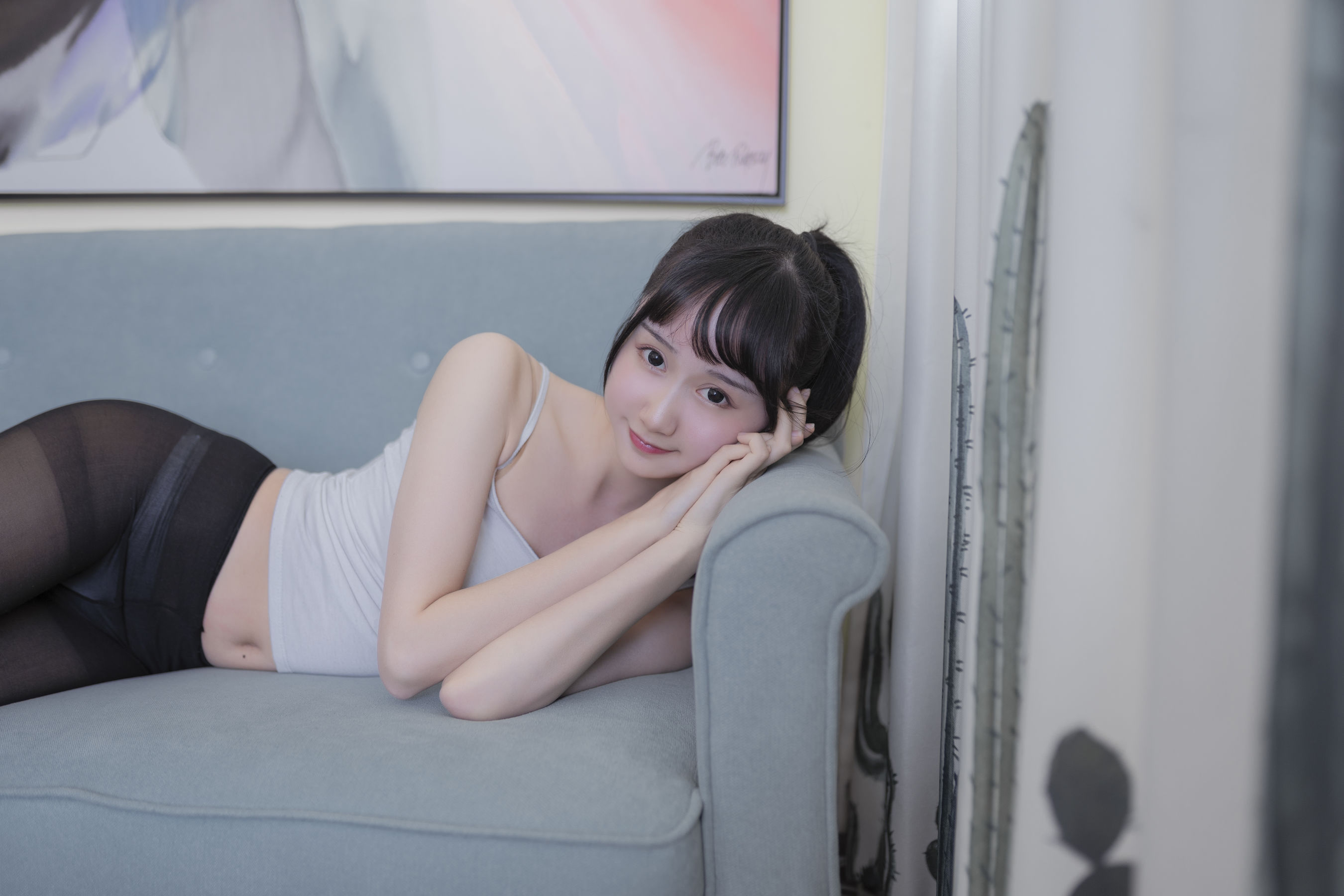 [萝莉COS] 木绵绵OwO - 背心黑丝居家
