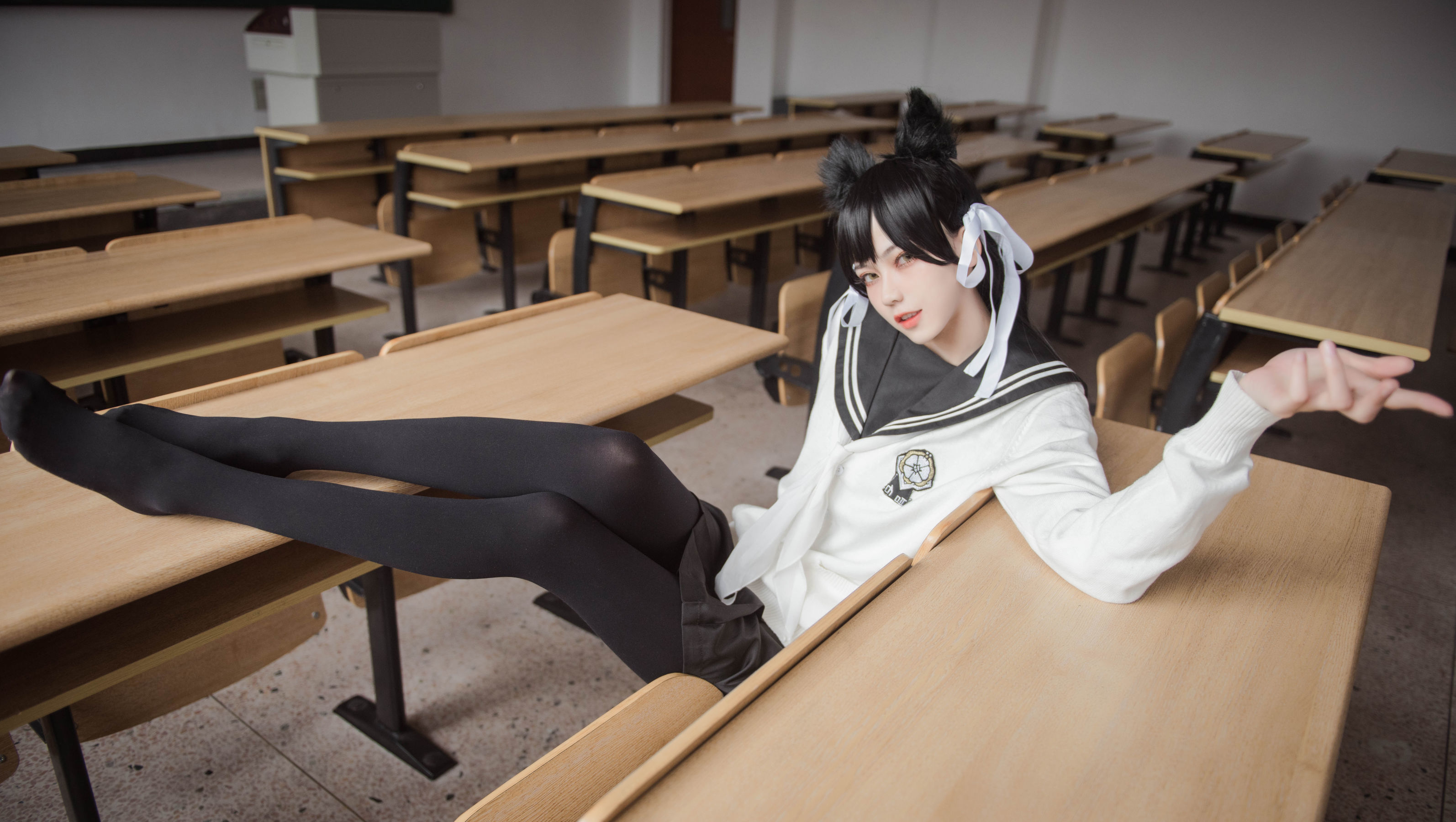 [萝莉COS] 小妖精你的负卿 - 爱宕制服